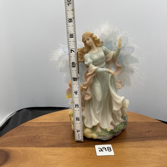 Angel  With Feather Fiber Optic Lights Up And Plays Hark The Herald Angels Sing - Picture 6 of 8